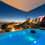 Готелі Санторіні